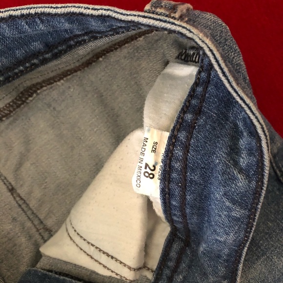 Distressed Jeans - Picture 3 of 4